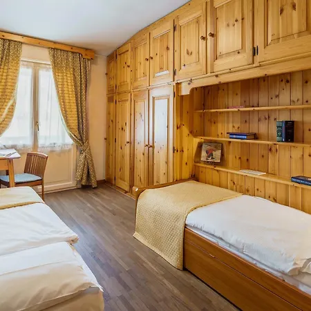 Hotell Aquila 3*