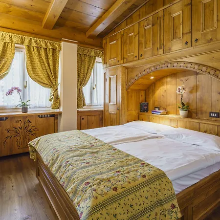 Aquila Cortina d'Ampezzo