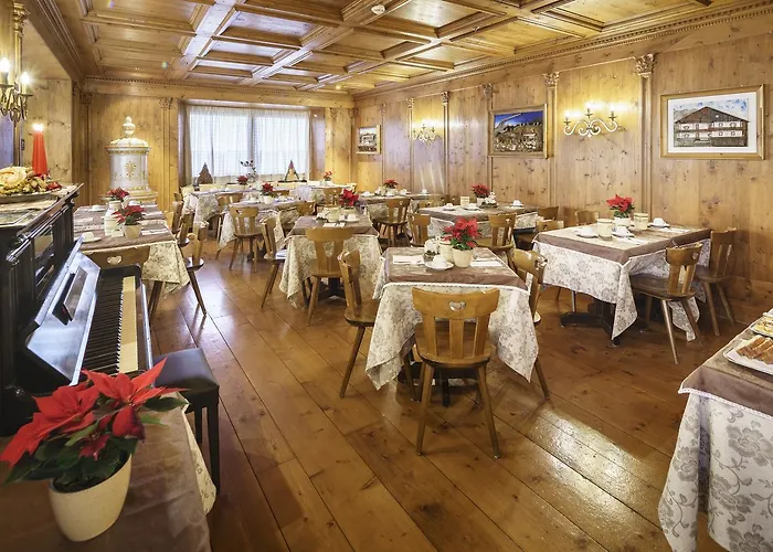 أكويلا فندق 3*