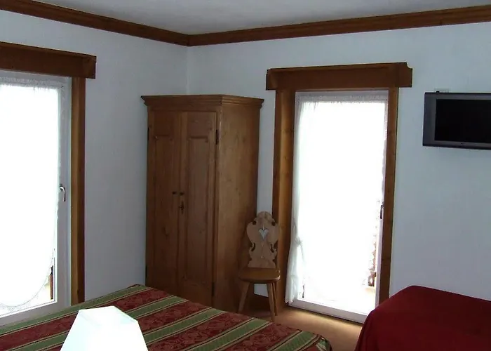 أكويلا فندق