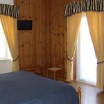 호텔 아퀼라 3*
