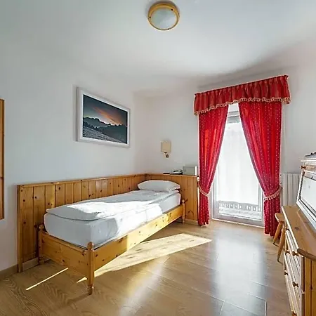 Aquila Hotel 3*