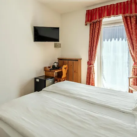 Aquila 3* Κορτίνα Ντ' Αμπέτσο
