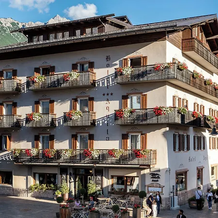 Aquila Hotel 3*